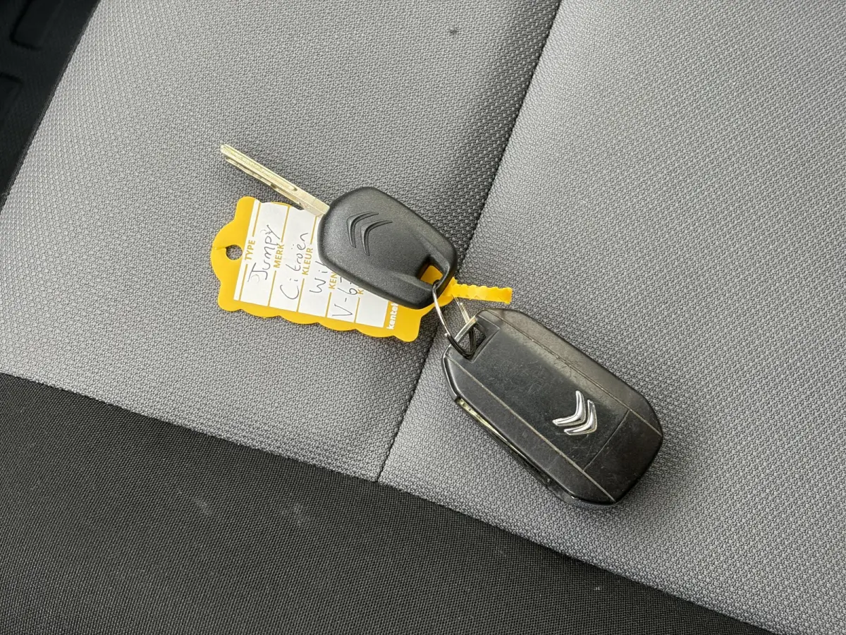 1.6 BlueHDI 95 M*MARGE*2X SCHUIF*HAAK*A/C*CRUISE*