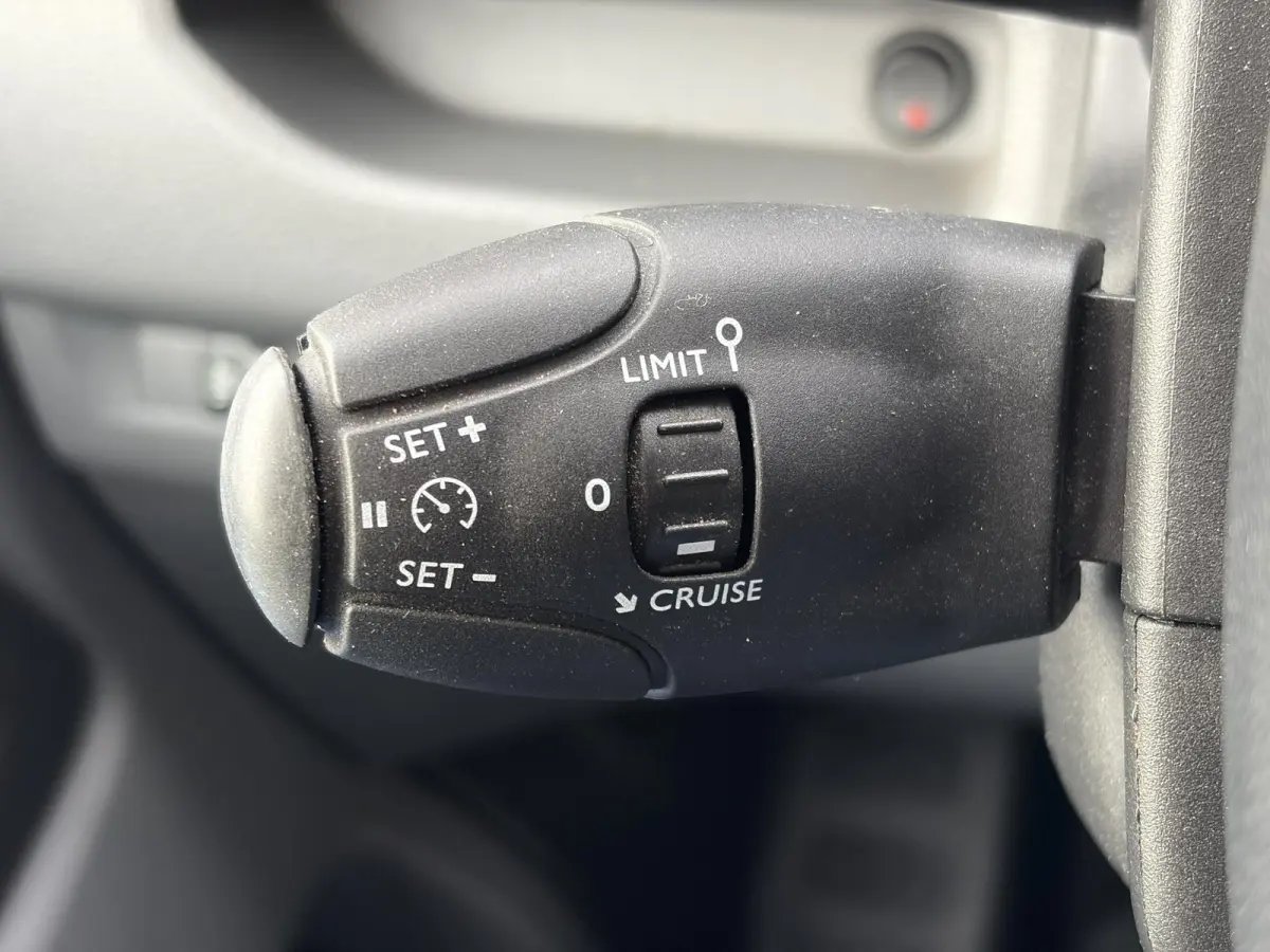 1.6 BlueHDI 95 M*MARGE*2X SCHUIF*HAAK*A/C*CRUISE*