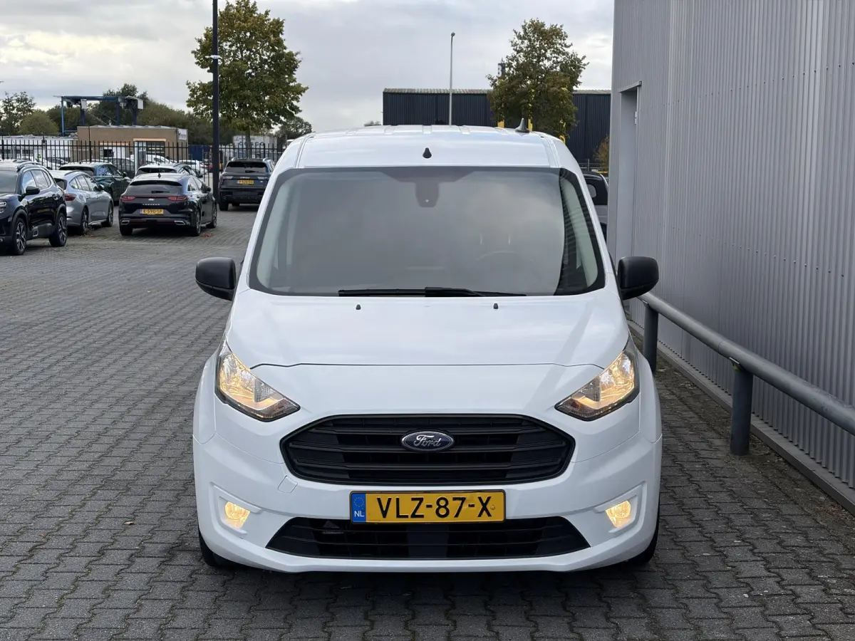 1.5 EcoBlue L2 Trend*HAAK*CAM*A/C*CRUISE*NAVI*PDC*