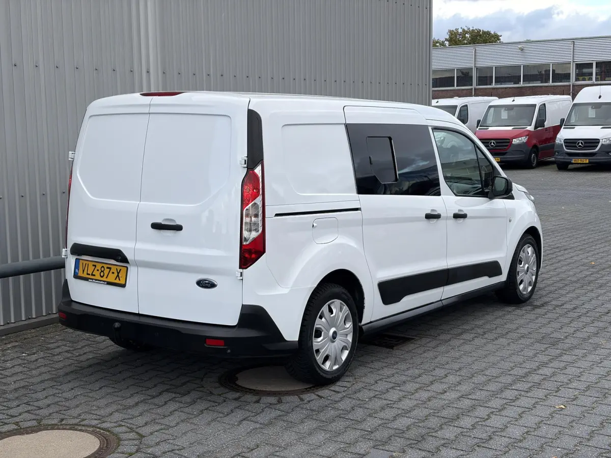 1.5 EcoBlue L2 Trend*HAAK*CAM*A/C*CRUISE*NAVI*PDC*