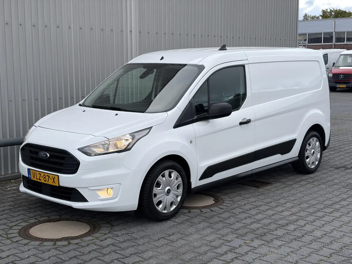 1.5 EcoBlue L2 Trend*HAAK*CAM*A/C*CRUISE*NAVI*PDC*