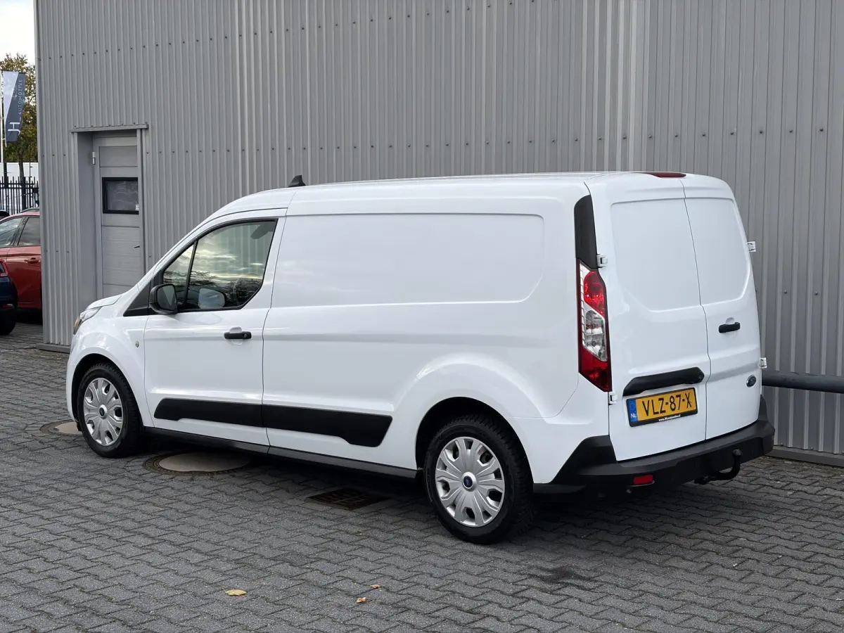 1.5 EcoBlue L2 Trend*HAAK*CAM*A/C*CRUISE*NAVI*PDC*