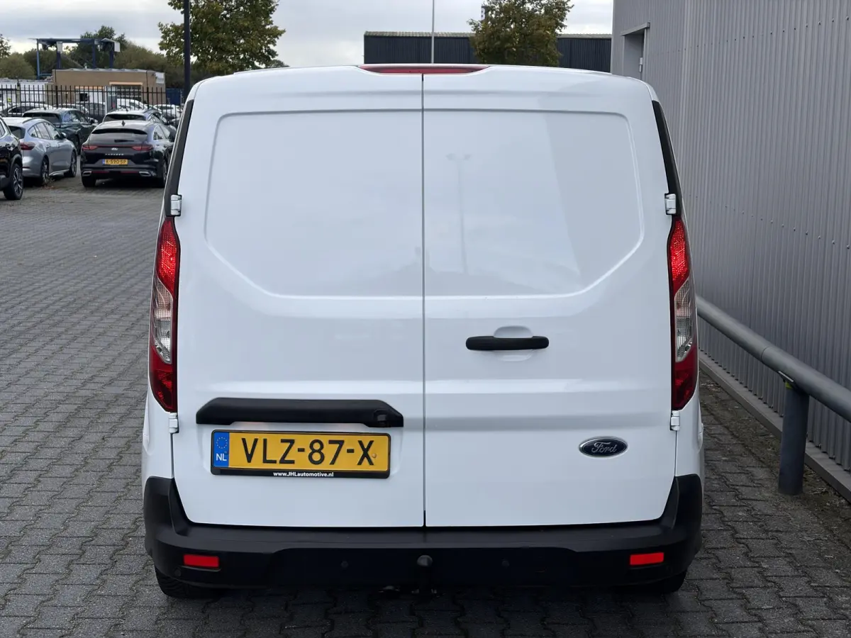 1.5 EcoBlue L2 Trend*HAAK*CAM*A/C*CRUISE*NAVI*PDC*