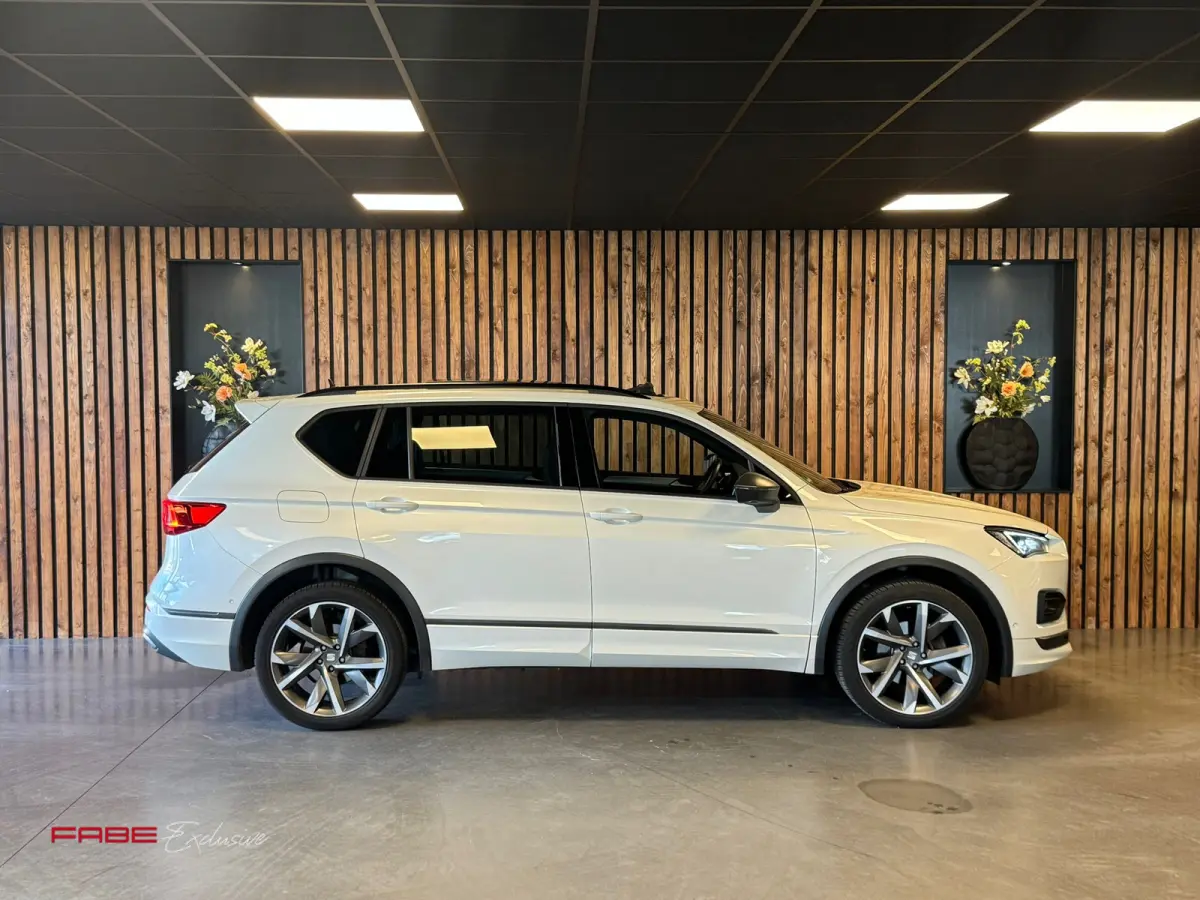 1.5 TSI FR Business Intense 7p / Memory / Pano / Stuurverwarming / Camera / Virtual / Sfeerverlichting / Trekhaak