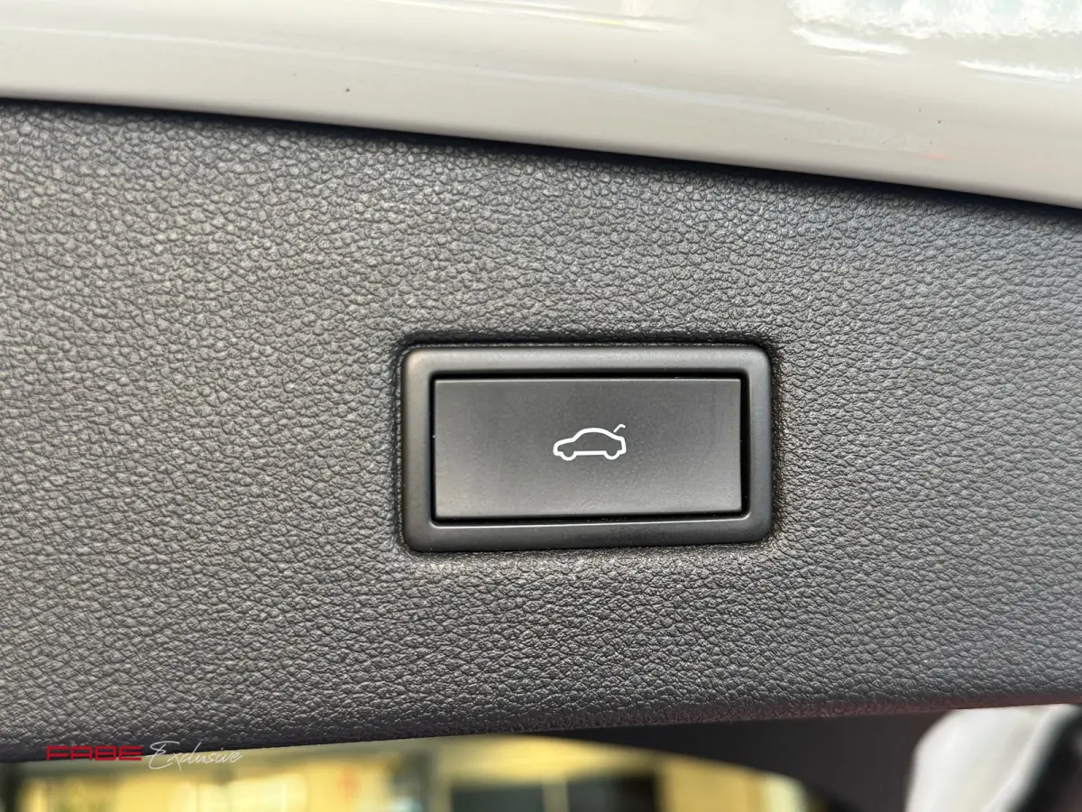 1.5 TSI FR Business Intense 7p / Memory / Pano / Stuurverwarming / Camera / Virtual / Sfeerverlichting / Trekhaak