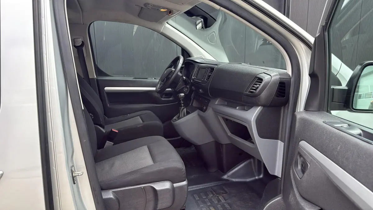 231L 2.0 BlueHDI 150 DC Premium EURO6