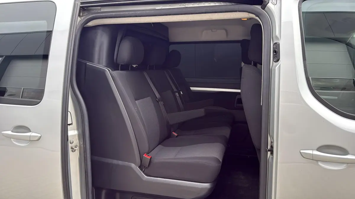 231L 2.0 BlueHDI 150 DC Premium EURO6