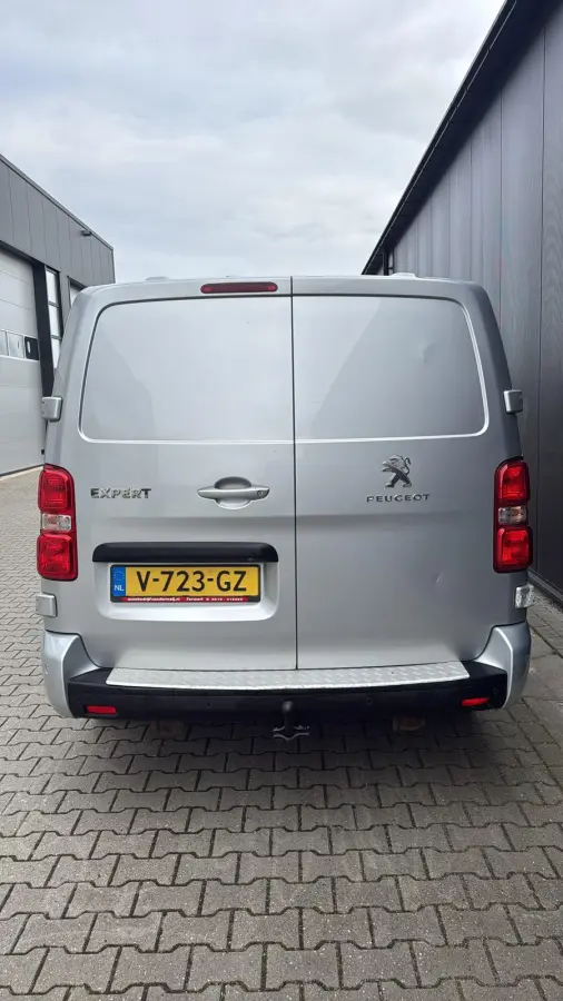 231L 2.0 BlueHDI 150 DC Premium EURO6