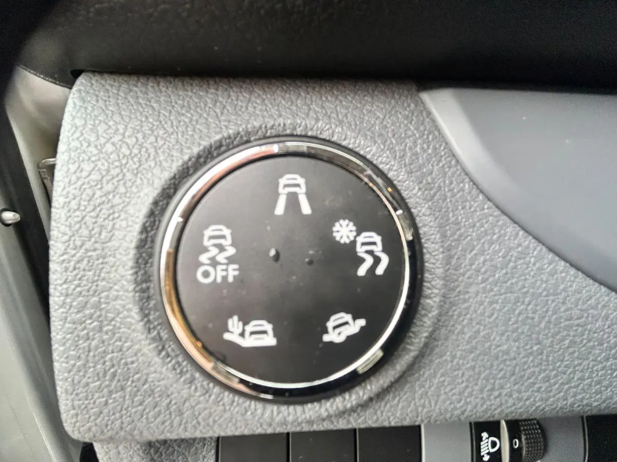 231L 2.0 BlueHDI 150 DC Premium EURO6