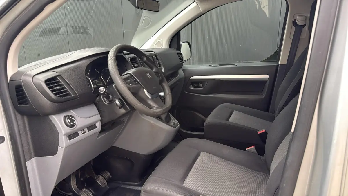 231L 2.0 BlueHDI 150 DC Premium EURO6