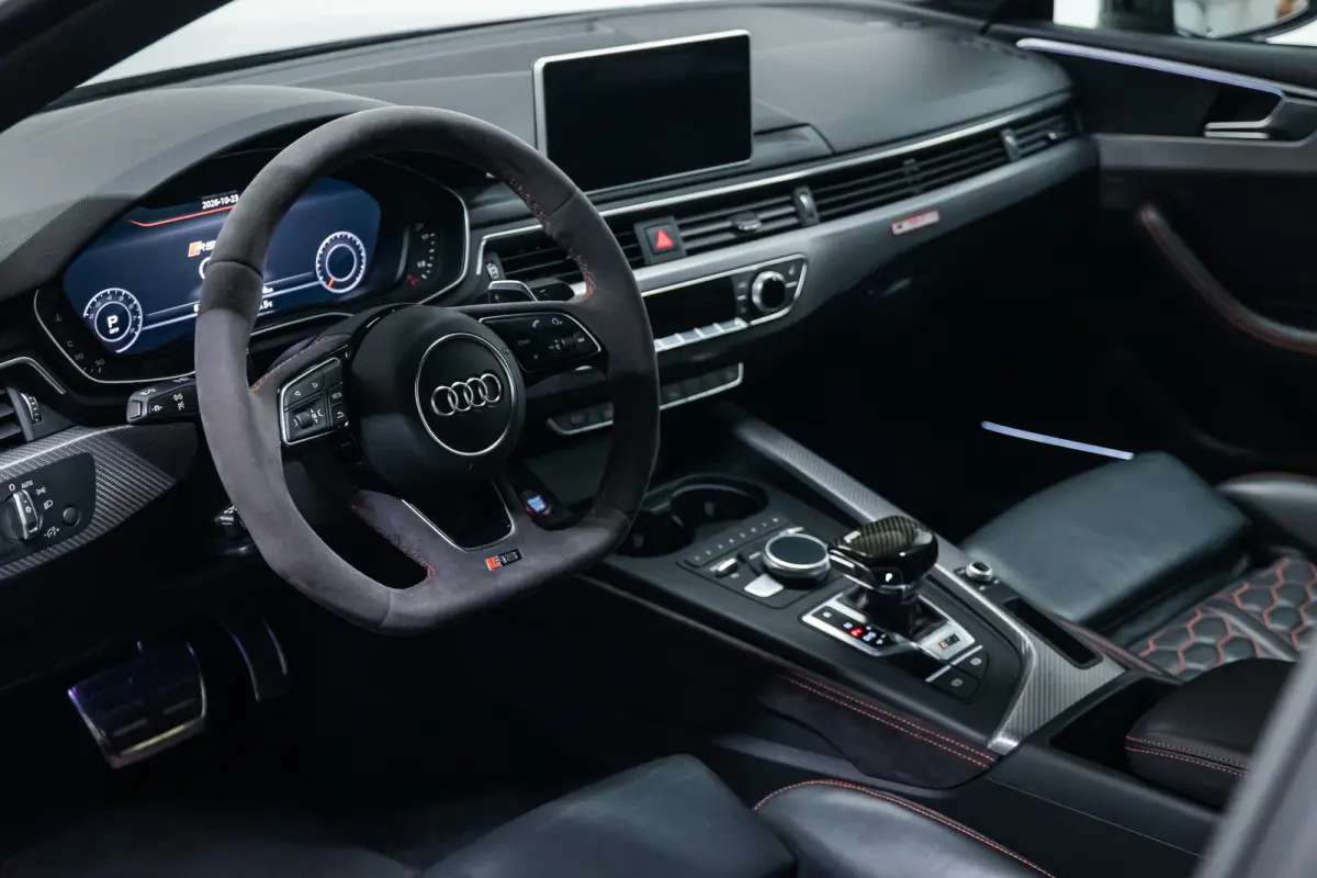 R ABT 1/50 Btw auto, (€ 66.074,38 Ex B.T.W ) Carbon Exterieur + Interieur + Dak, Keramische remmen