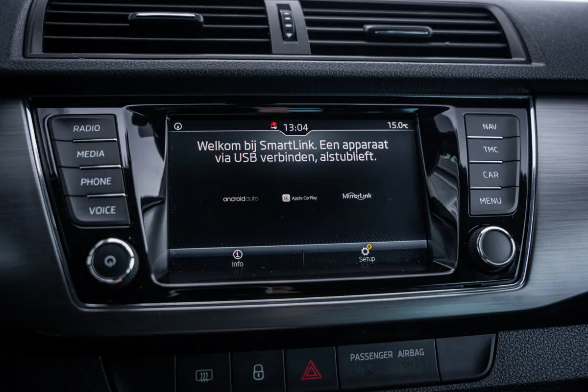 1.0 TSI Business Edition | Airco (automatisch) | Lichtmetalen velgen 16" | Metaalkleur