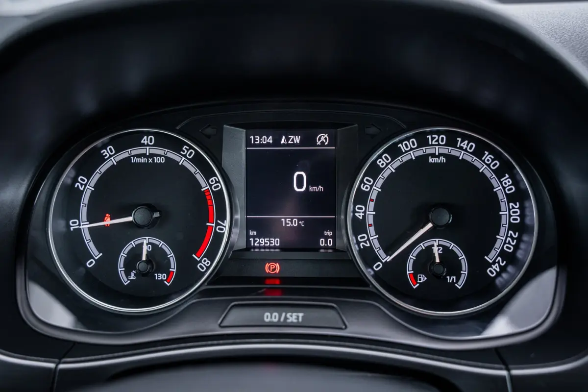 1.0 TSI Business Edition | Airco (automatisch) | Lichtmetalen velgen 16" | Metaalkleur