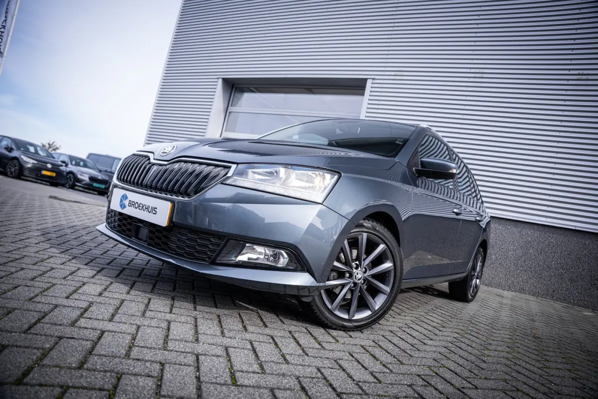 1.0 TSI Business Edition | Airco (automatisch) | Lichtmetalen velgen 16" | Metaalkleur
