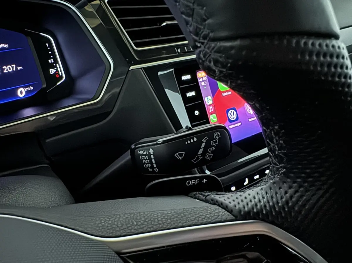 1.4 TSI eHybrid R-Line Black Style Pano HUD 360º Carplay