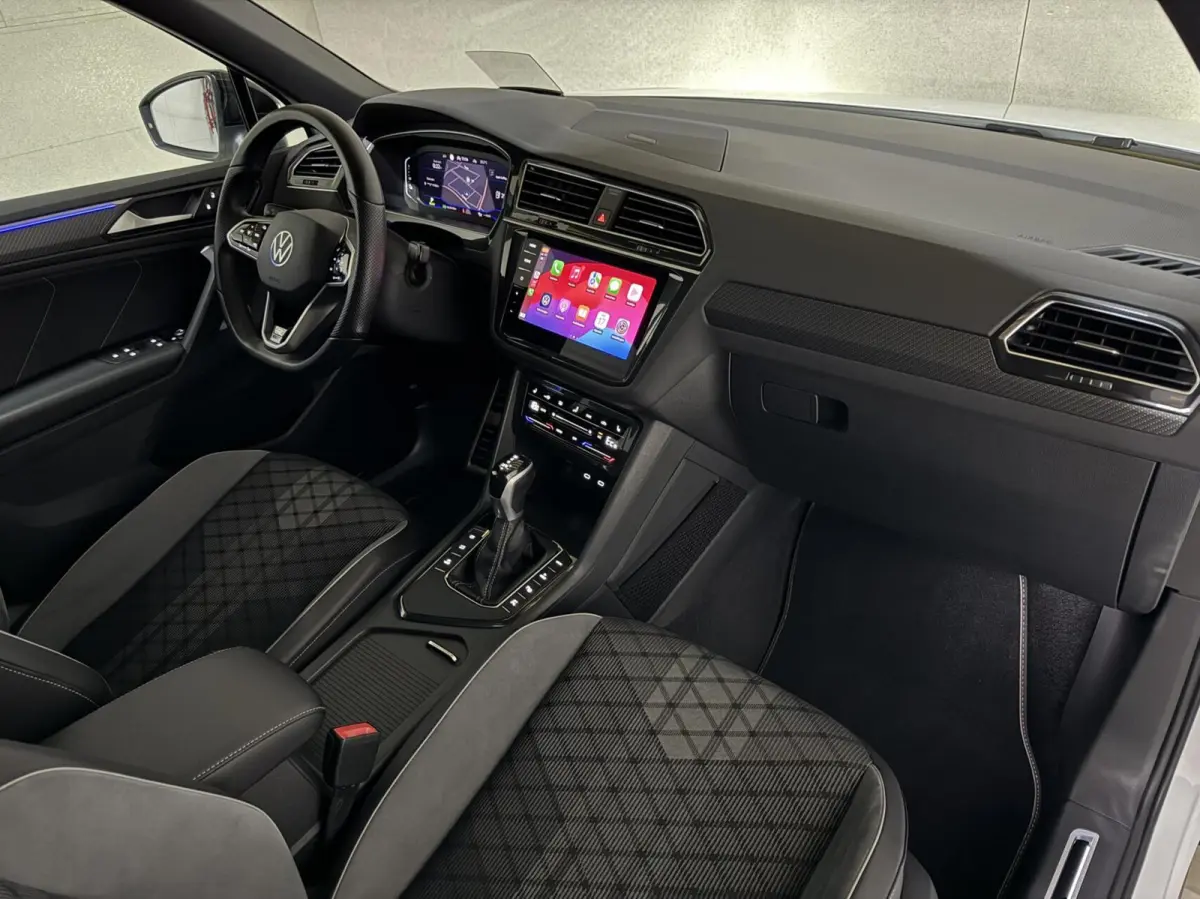 1.4 TSI eHybrid R-Line Black Style Pano HUD 360º Carplay