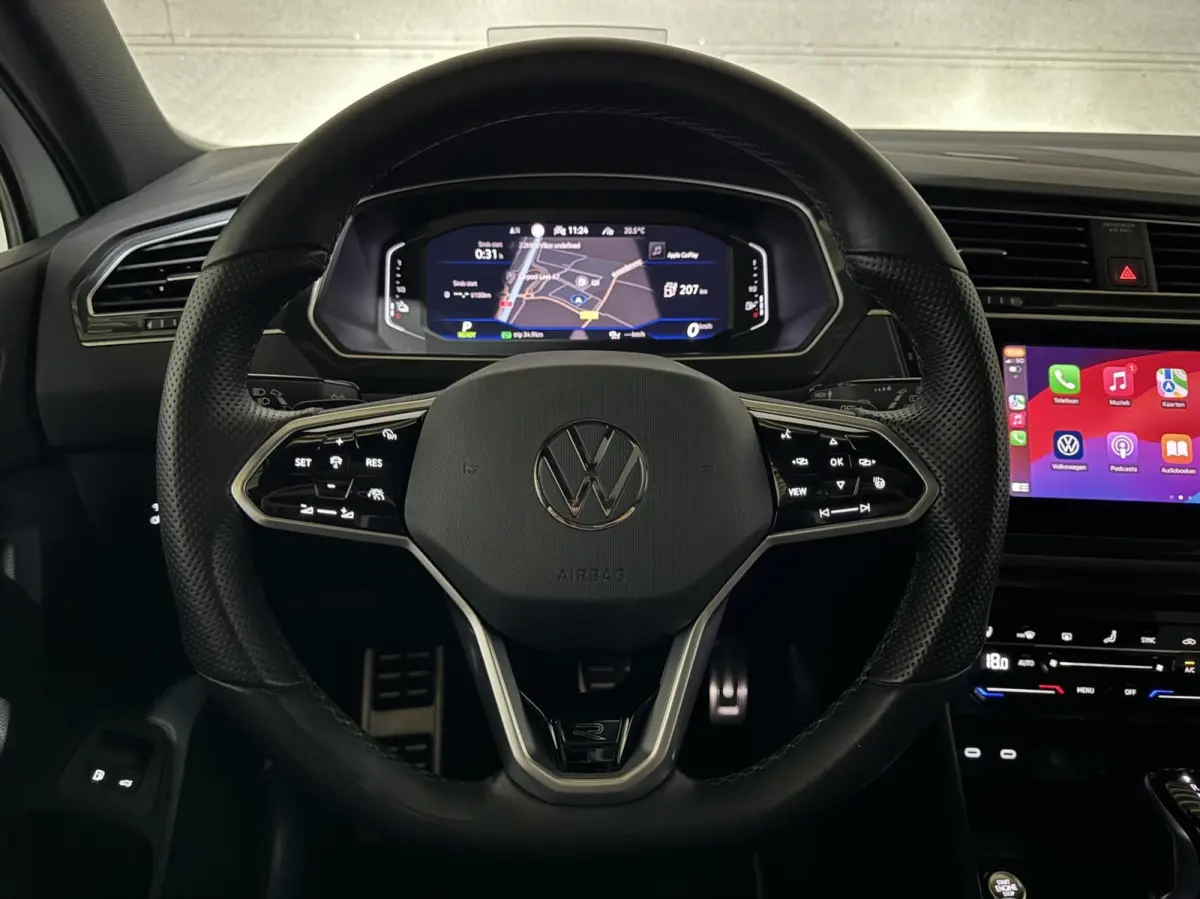 1.4 TSI eHybrid R-Line Black Style Pano HUD 360º Carplay