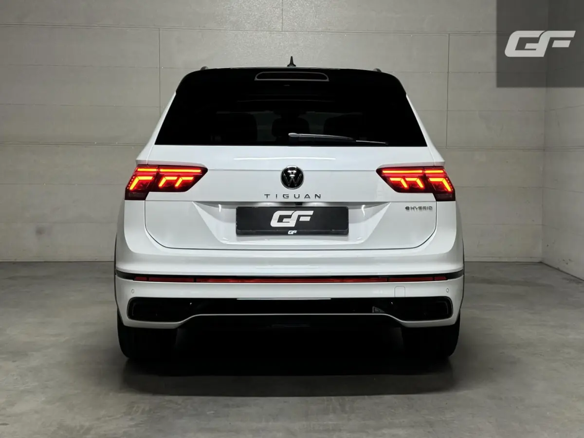 1.4 TSI eHybrid R-Line Black Style Pano HUD 360º Carplay