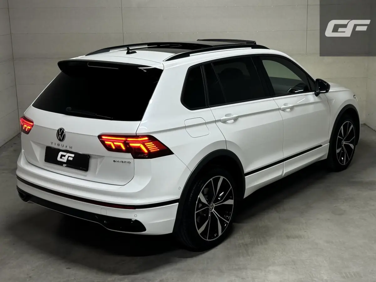 1.4 TSI eHybrid R-Line Black Style Pano HUD 360º Carplay