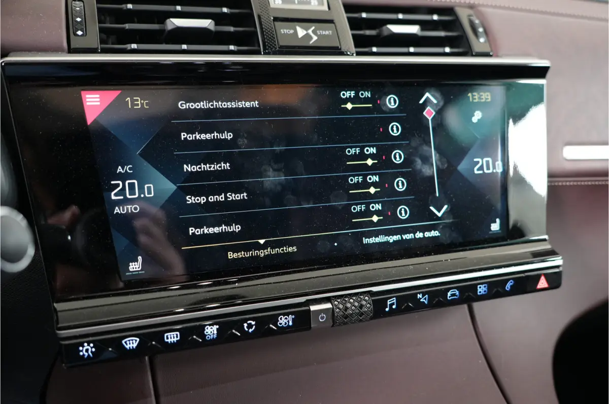 1.6 PureTech La Premiere | Pano | Leder | Nachtzicht | Cruise Adaptief | Focal |