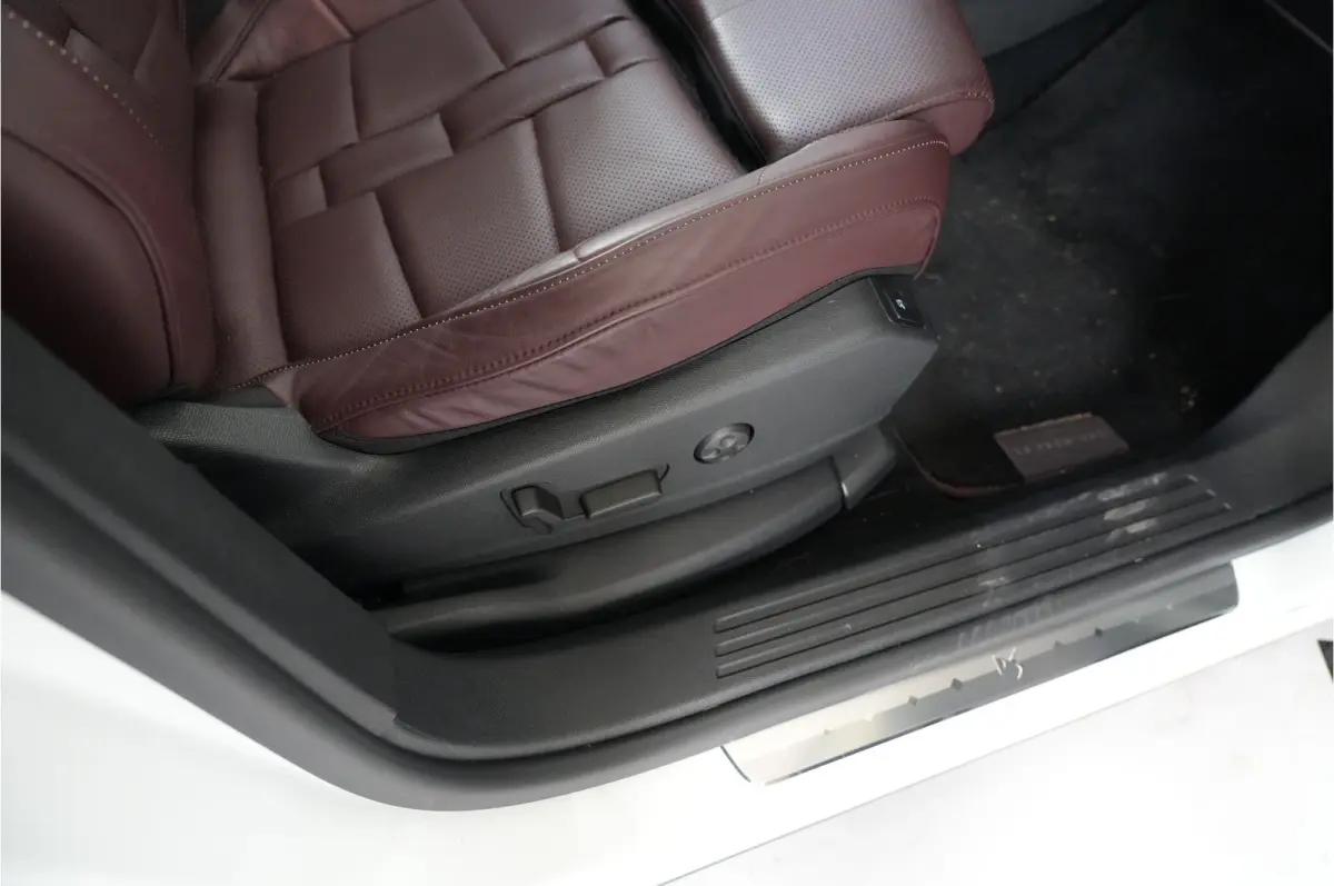 1.6 PureTech La Premiere | Pano | Leder | Nachtzicht | Cruise Adaptief | Focal |