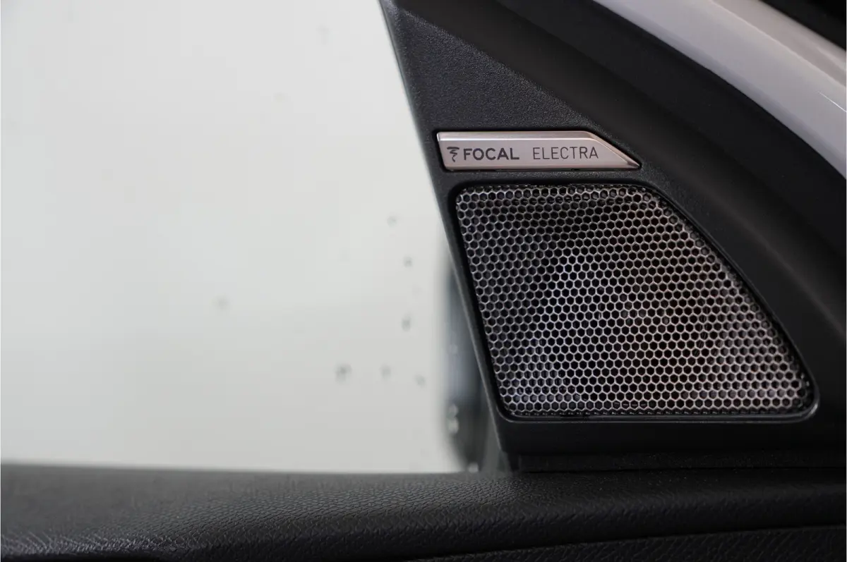 1.6 PureTech La Premiere | Pano | Leder | Nachtzicht | Cruise Adaptief | Focal |
