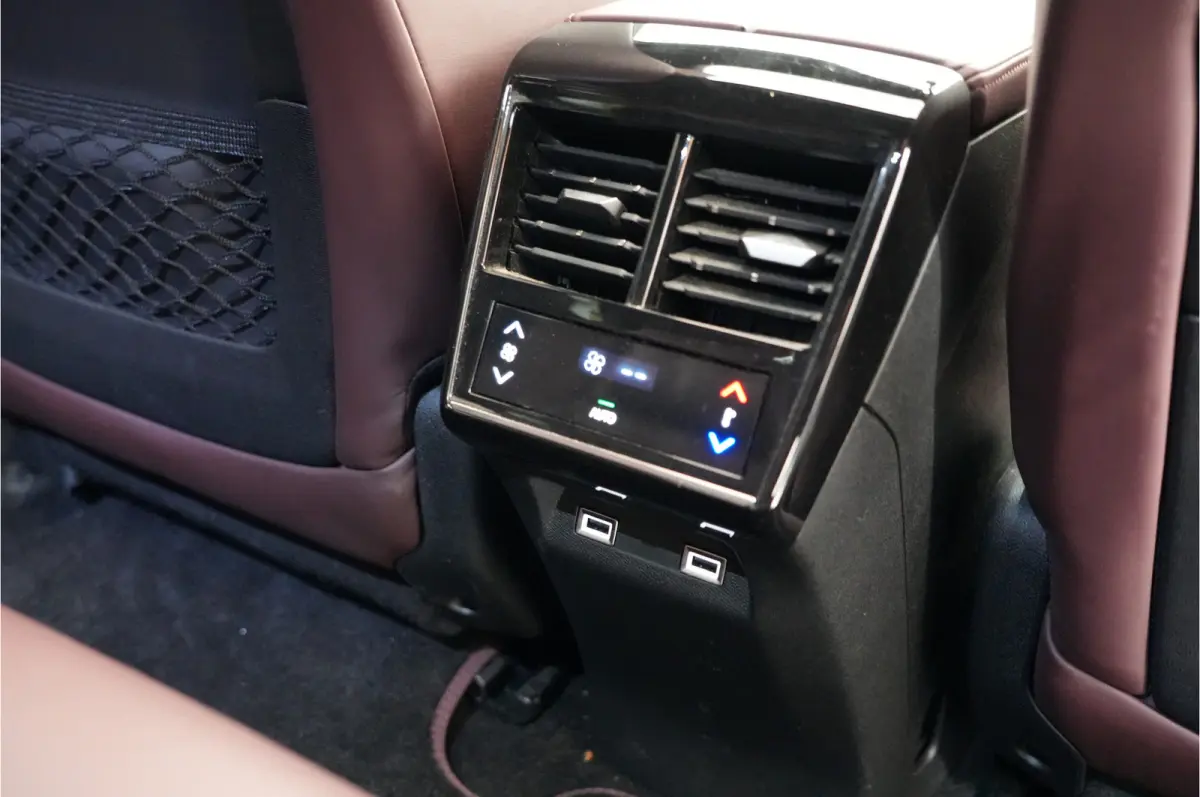 1.6 PureTech La Premiere | Pano | Leder | Nachtzicht | Cruise Adaptief | Focal |