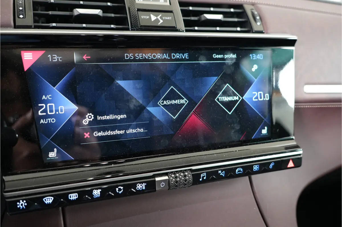 1.6 PureTech La Premiere | Pano | Leder | Nachtzicht | Cruise Adaptief | Focal |