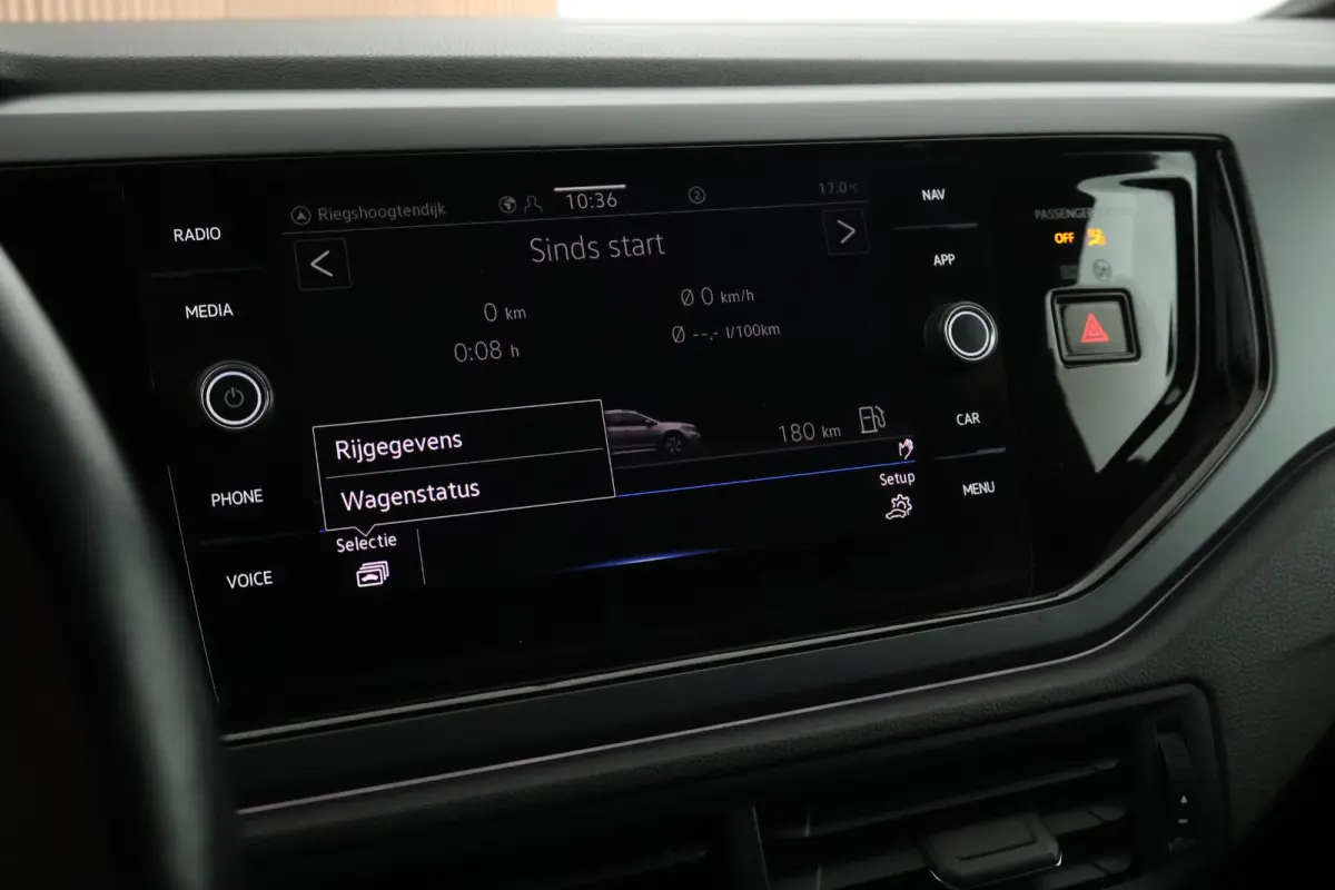 1.0 TSI 110pk DSG R-Line Camera Stoelverwarming Keyless Navigatie Adaptive cruise Carplay