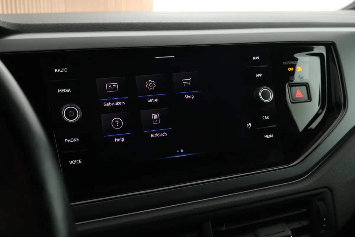 1.0 TSI 110pk DSG R-Line Camera Stoelverwarming Keyless Navigatie Adaptive cruise Carplay