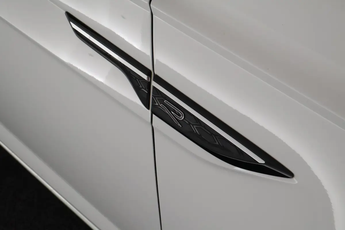 1.0 TSI 110pk DSG R-Line Camera Stoelverwarming Keyless Navigatie Adaptive cruise Carplay