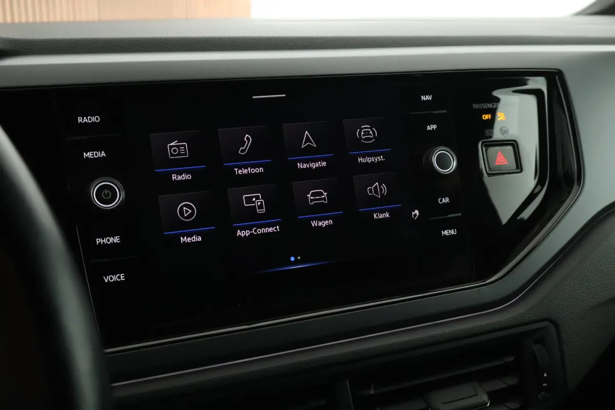 1.0 TSI 110pk DSG R-Line Camera Stoelverwarming Keyless Navigatie Adaptive cruise Carplay