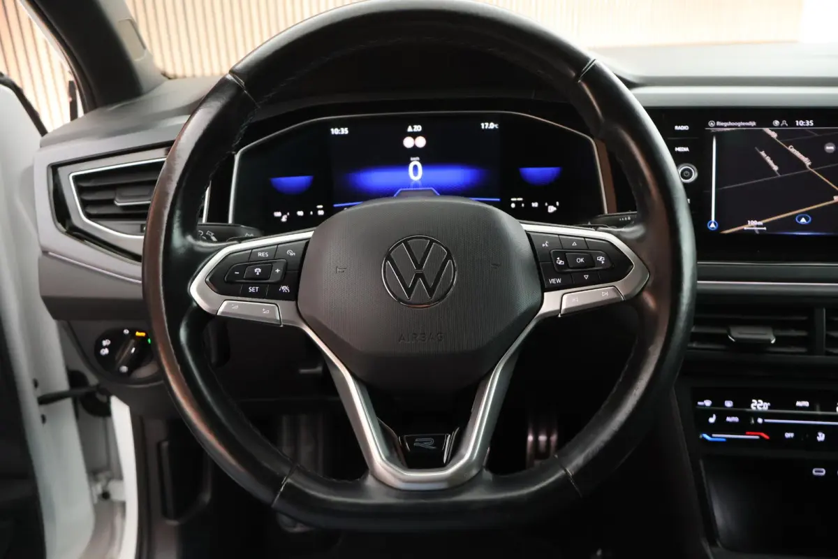 1.0 TSI 110pk DSG R-Line Camera Stoelverwarming Keyless Navigatie Adaptive cruise Carplay