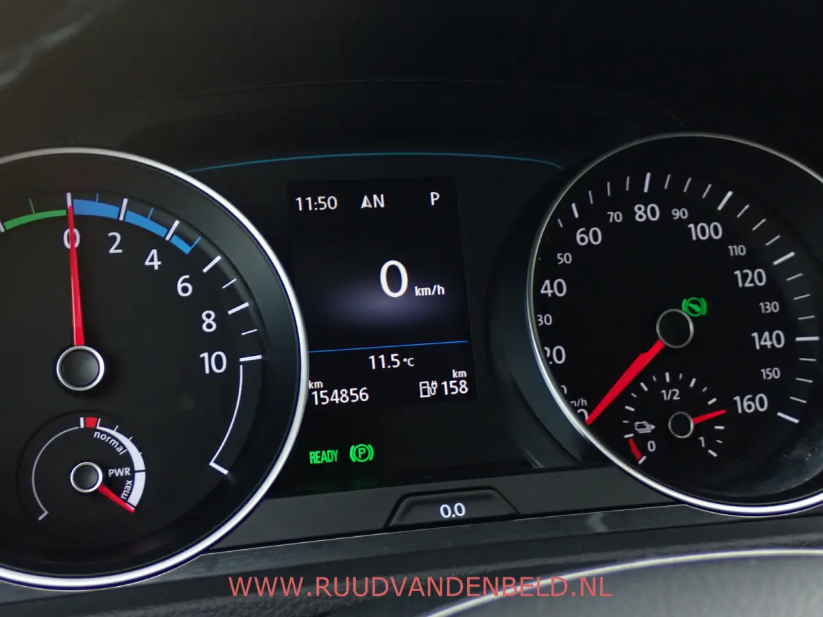E-DITION 89%SOH // WARMTEPOMP !! CARPLAY / ACC / NAVIGATIE /
