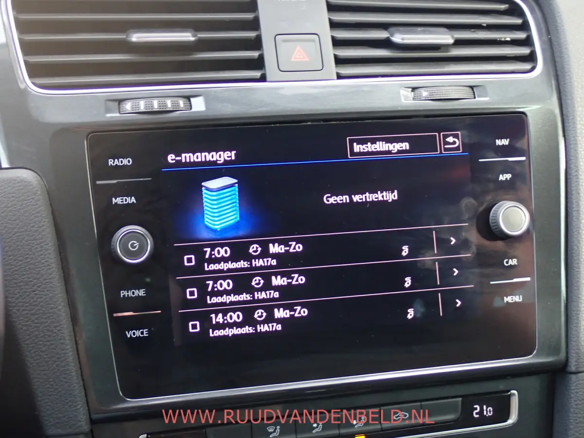 E-DITION 89%SOH // WARMTEPOMP !! CARPLAY / ACC / NAVIGATIE /