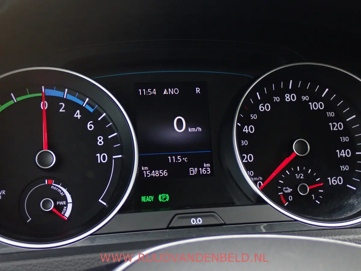E-DITION 89%SOH // WARMTEPOMP !! CARPLAY / ACC / NAVIGATIE /