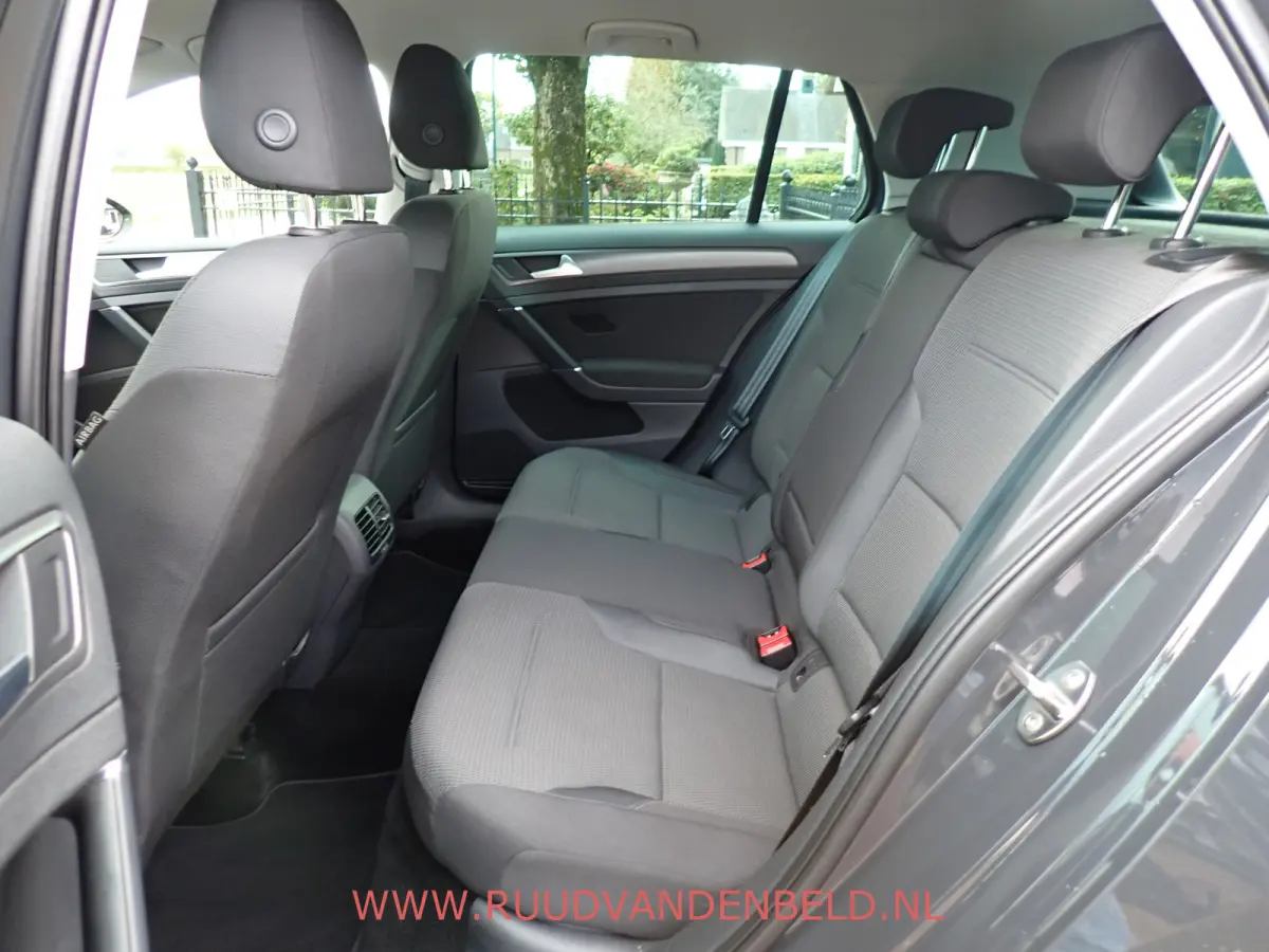 E-DITION 89%SOH // WARMTEPOMP !! CARPLAY / ACC / NAVIGATIE /