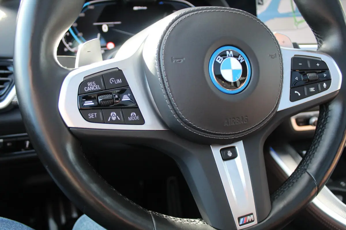 xDrive45e High Executive/Pano/M-Sport/Massage