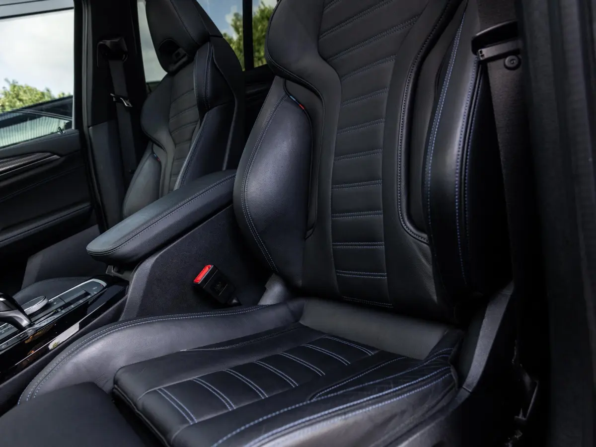 xDrive30e High Executive | M-SPORT | 20 INCH | HARMAN KARDON | PANORAMA/SCHUIF-KANTELDAK | ADAPTIVE CRUISE CONTROL | HEAD-UP | STOELMEMORY | KEYLESS | SOPHISTOGRAU |