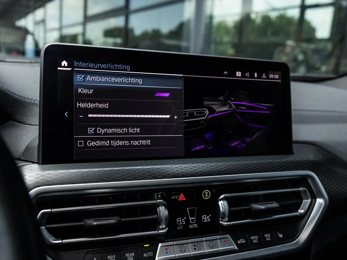 xDrive30e High Executive | M-SPORT | 20 INCH | HARMAN KARDON | PANORAMA/SCHUIF-KANTELDAK | ADAPTIVE CRUISE CONTROL | HEAD-UP | STOELMEMORY | KEYLESS | SOPHISTOGRAU |