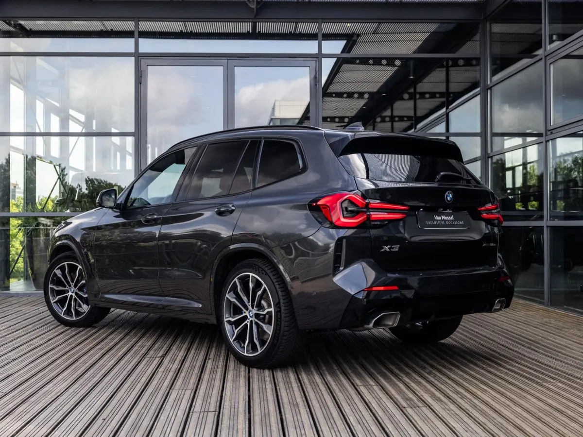 xDrive30e High Executive | M-SPORT | 20 INCH | HARMAN KARDON | PANORAMA/SCHUIF-KANTELDAK | ADAPTIVE CRUISE CONTROL | HEAD-UP | STOELMEMORY | KEYLESS | SOPHISTOGRAU |