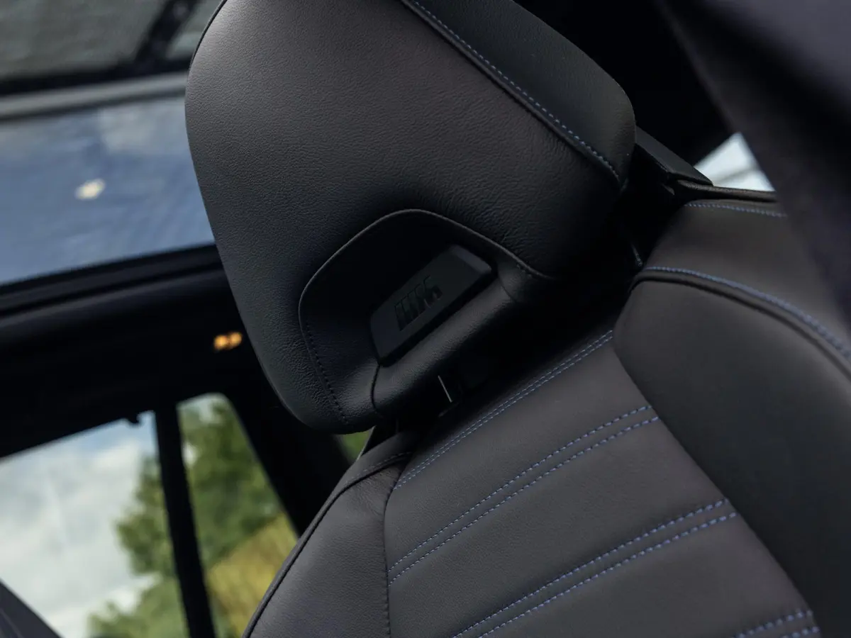 xDrive30e High Executive | M-SPORT | 20 INCH | HARMAN KARDON | PANORAMA/SCHUIF-KANTELDAK | ADAPTIVE CRUISE CONTROL | HEAD-UP | STOELMEMORY | KEYLESS | SOPHISTOGRAU |