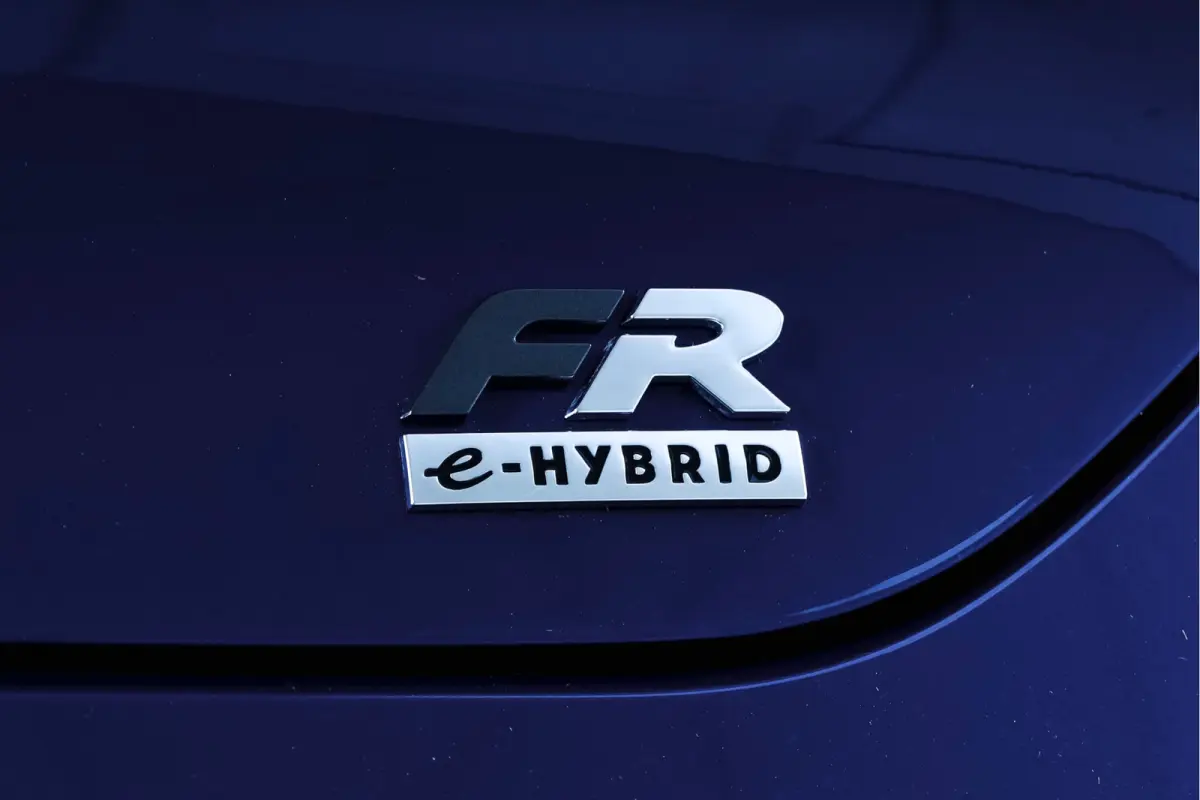 1.4 TSI eHybrid PHEV FR | Dig. Cockpit | Cruise | Stoel-+Stuurverw. | PDC | Camera | NAV + Carplay / Android | ECC | LM 17" |