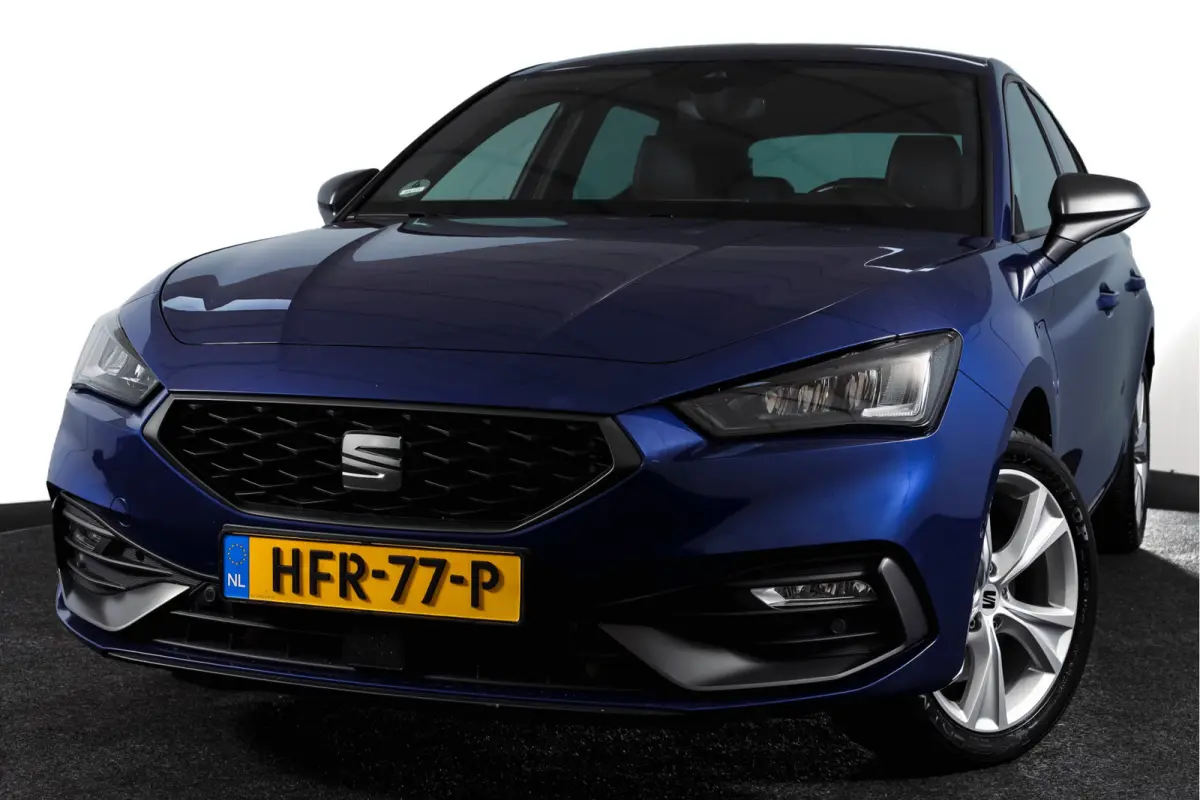 1.4 TSI eHybrid PHEV FR | Dig. Cockpit | Cruise | Stoel-+Stuurverw. | PDC | Camera | NAV + Carplay / Android | ECC | LM 17" |
