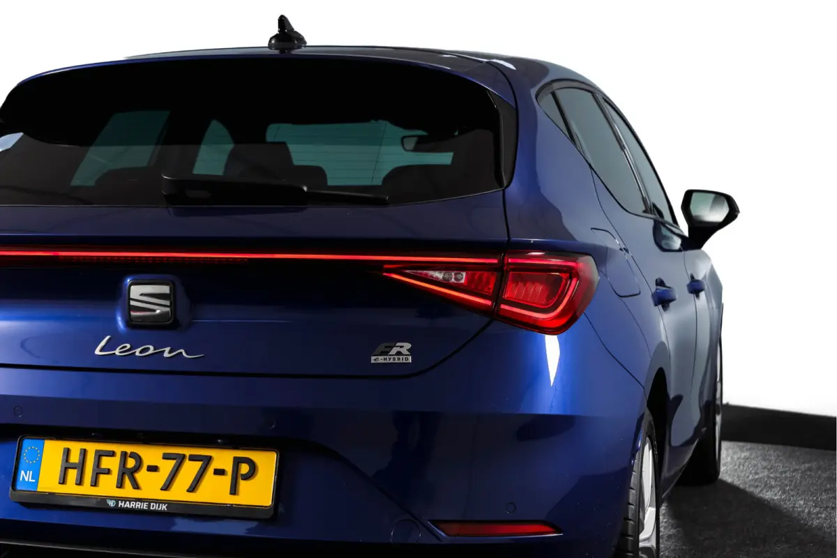 1.4 TSI eHybrid PHEV FR | Dig. Cockpit | Cruise | Stoel-+Stuurverw. | PDC | Camera | NAV + Carplay / Android | ECC | LM 17" |