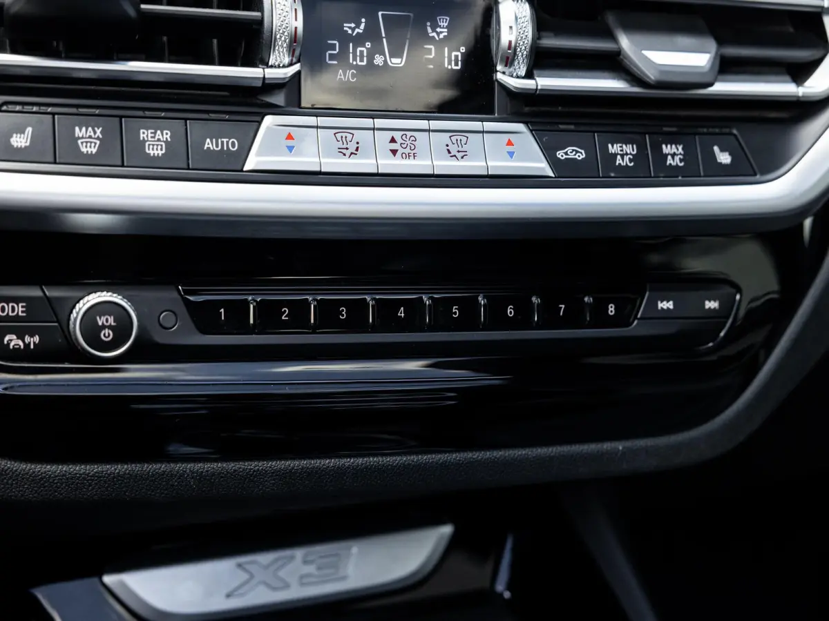 xDrive30e High Executive | M-SPORT | 20 INCH M-SPORT | PANORAMA/SCHUIF-KANTELDAK | ADAPTIVE CRUISE CONTROL | HARMAN KARDON | STOELMEMORY | KEYLESS | HEAD-UP | MINRALWEISS METALLIC |