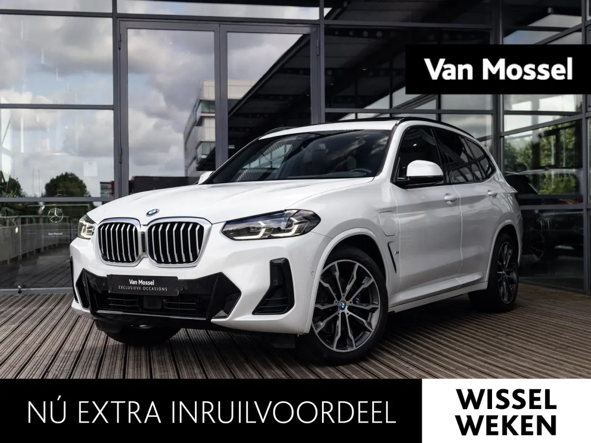 xDrive30e High Executive | M-SPORT | 20 INCH M-SPORT | PANORAMA/SCHUIF-KANTELDAK | ADAPTIVE CRUISE CONTROL | HARMAN KARDON | STOELMEMORY | KEYLESS | HEAD-UP | MINRALWEISS METALLIC |