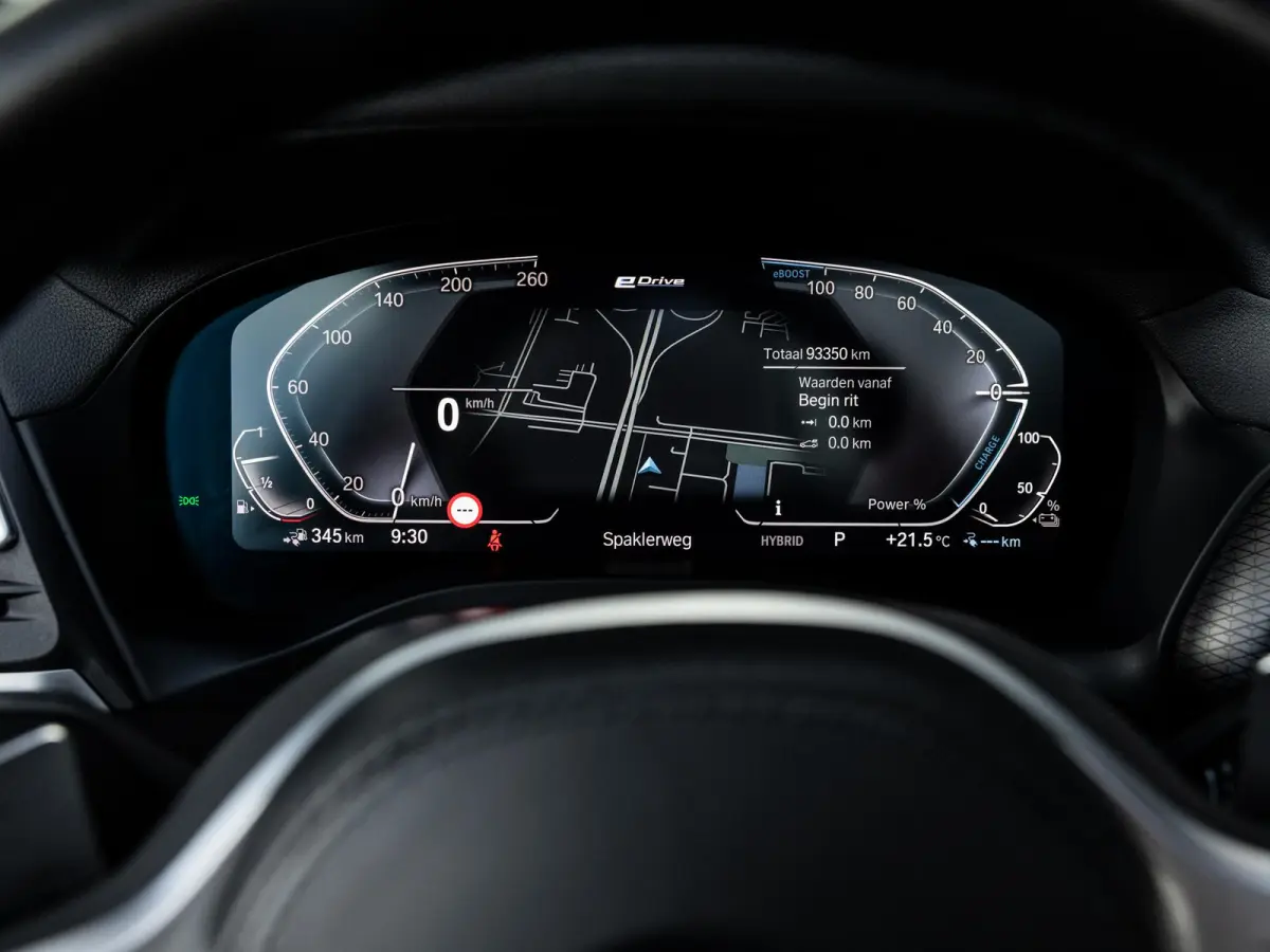 xDrive30e High Executive | M-SPORT | 20 INCH M-SPORT | PANORAMA/SCHUIF-KANTELDAK | ADAPTIVE CRUISE CONTROL | HARMAN KARDON | STOELMEMORY | KEYLESS | HEAD-UP | MINRALWEISS METALLIC |