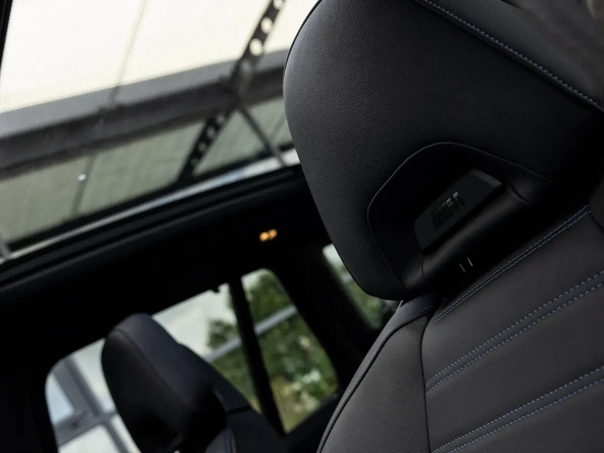 xDrive30e High Executive | M-SPORT | 20 INCH M-SPORT | PANORAMA/SCHUIF-KANTELDAK | ADAPTIVE CRUISE CONTROL | HARMAN KARDON | STOELMEMORY | KEYLESS | HEAD-UP | MINRALWEISS METALLIC |