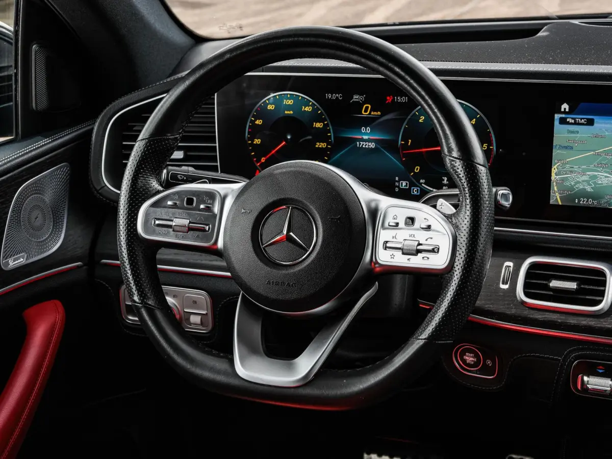 400 d 4MATIC Premium Plus AMG Night Edition | Panoramadak | Luchtvering | Burmester | Distronic Plus | HUD | Memory | Keyless | 360° Camera | Leder | 22"